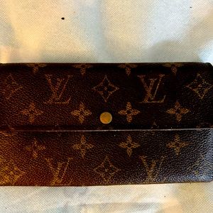 Authenutic Louis Vuitton Monogram Porttefeiulle Sarah Long Bifold Wallet